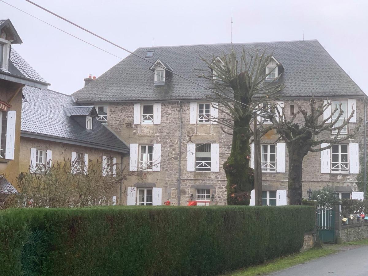 Chateau De Savennes - Caveau De Sabrage Exterior photo