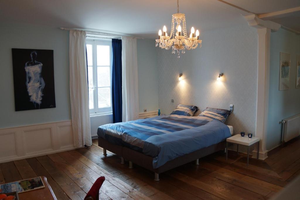 Chateau De Savennes - Caveau De Sabrage Room photo